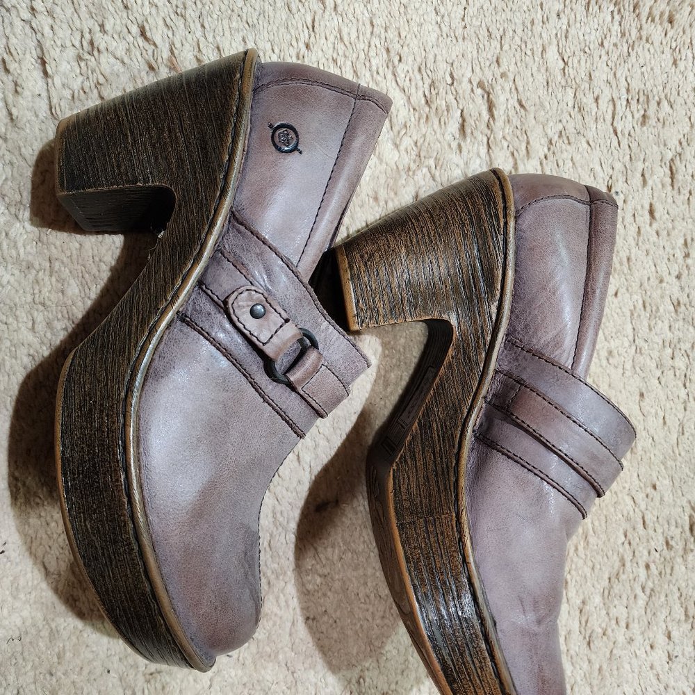 Born slip on shoes/clogs